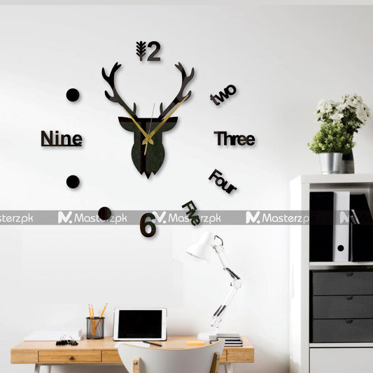 Modish Deer Clock Maéstro