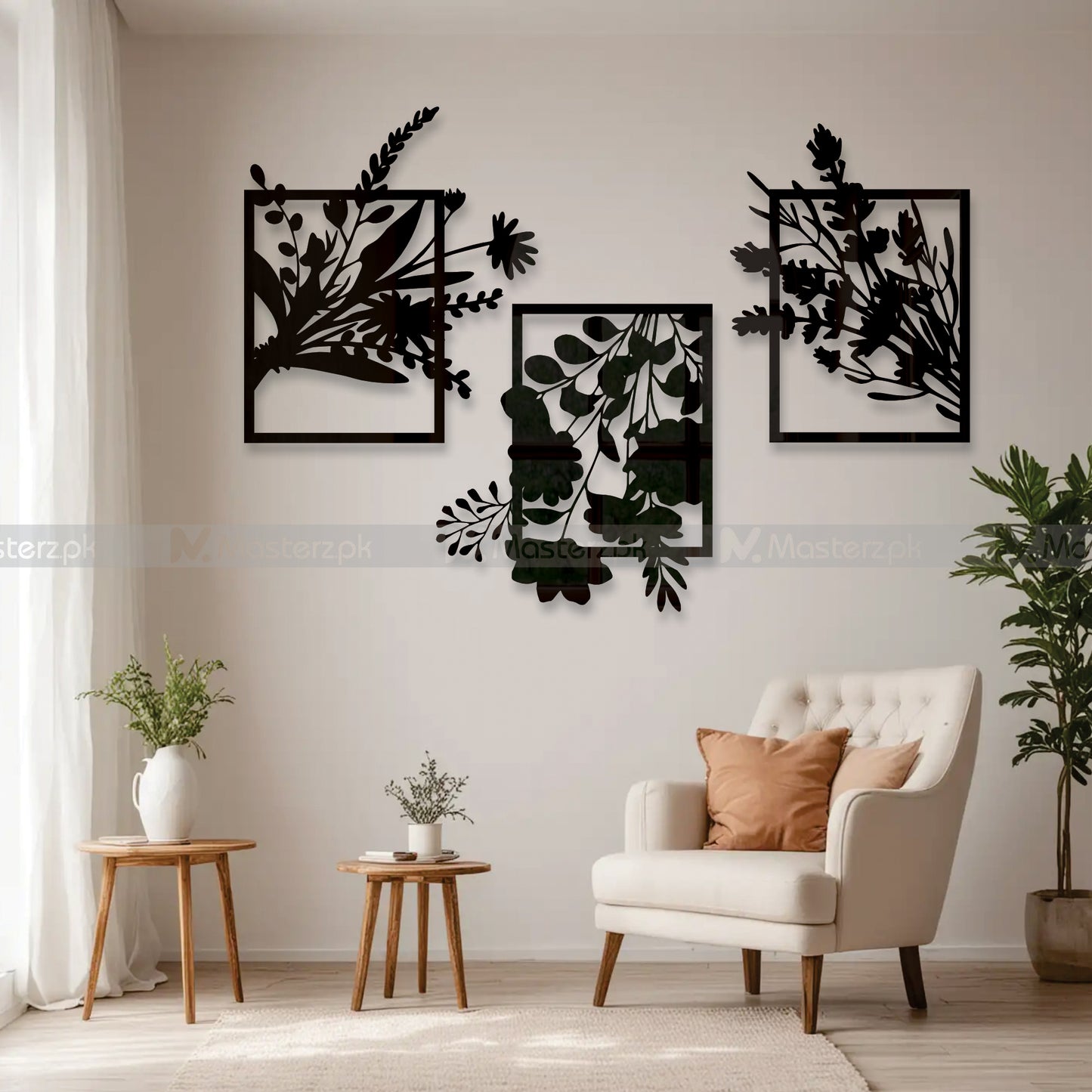 3 Panel Fancy Flowery Maéstro