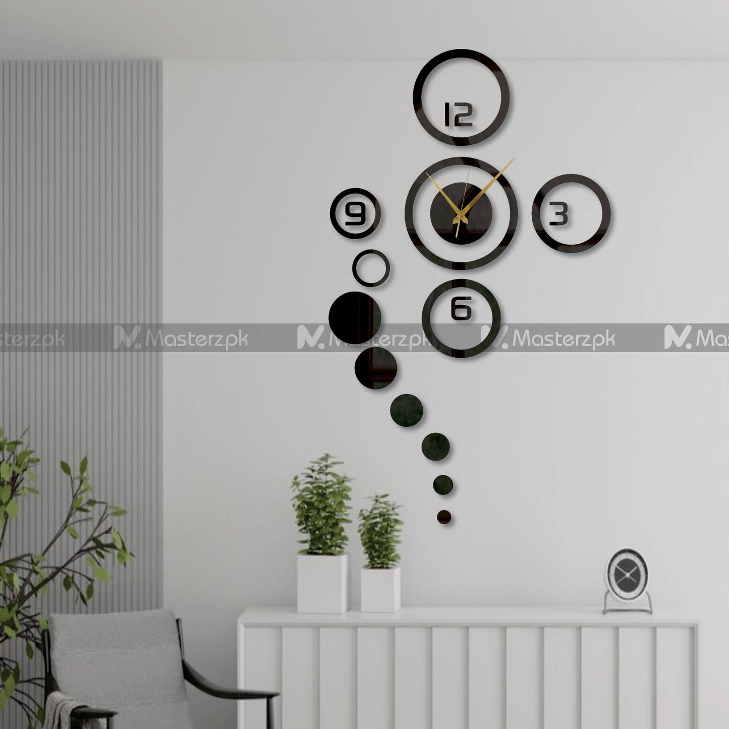 Decorative Rounds Clock Maéstro