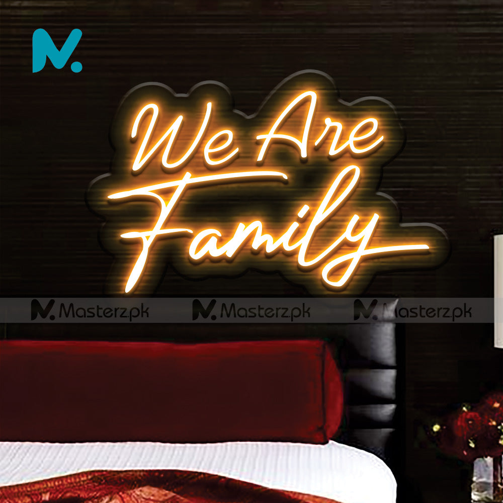 We Are Family| Living Room Neonstró