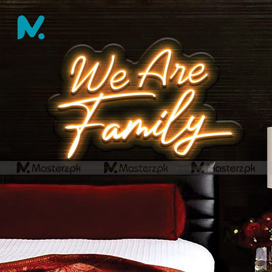 We Are Family| Living Room Neonstró