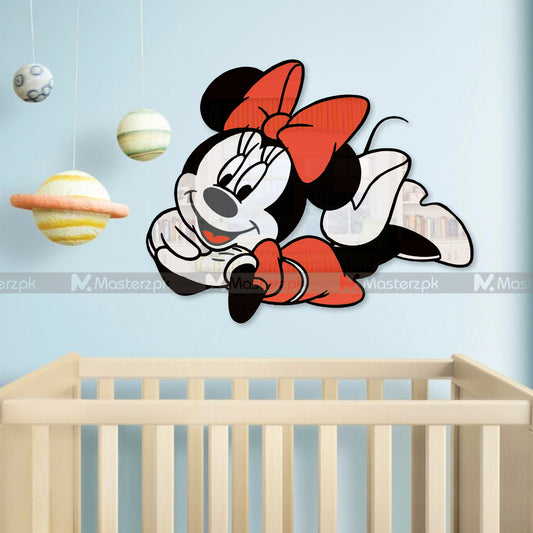Playful Minnie Kidstró